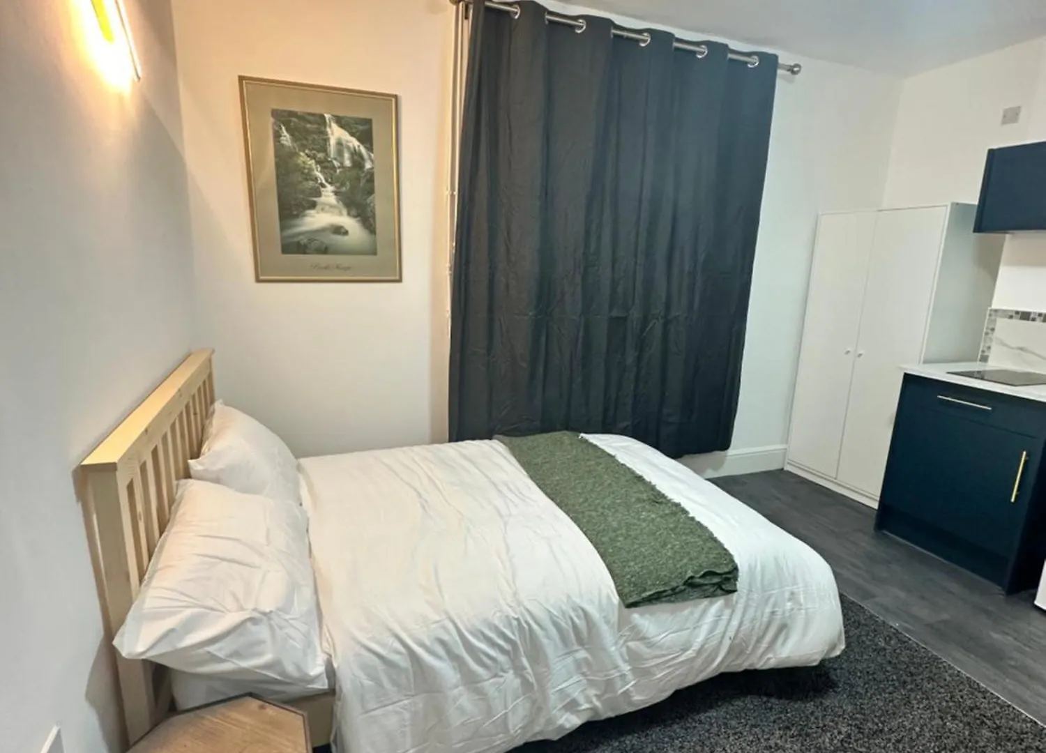 Room 4 Ng3 2Az Nottingham